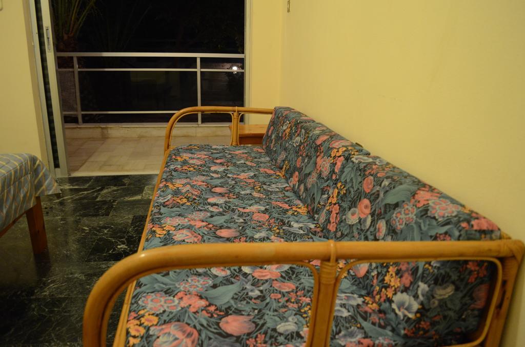 Kineta Apartments Dış mekan fotoğraf